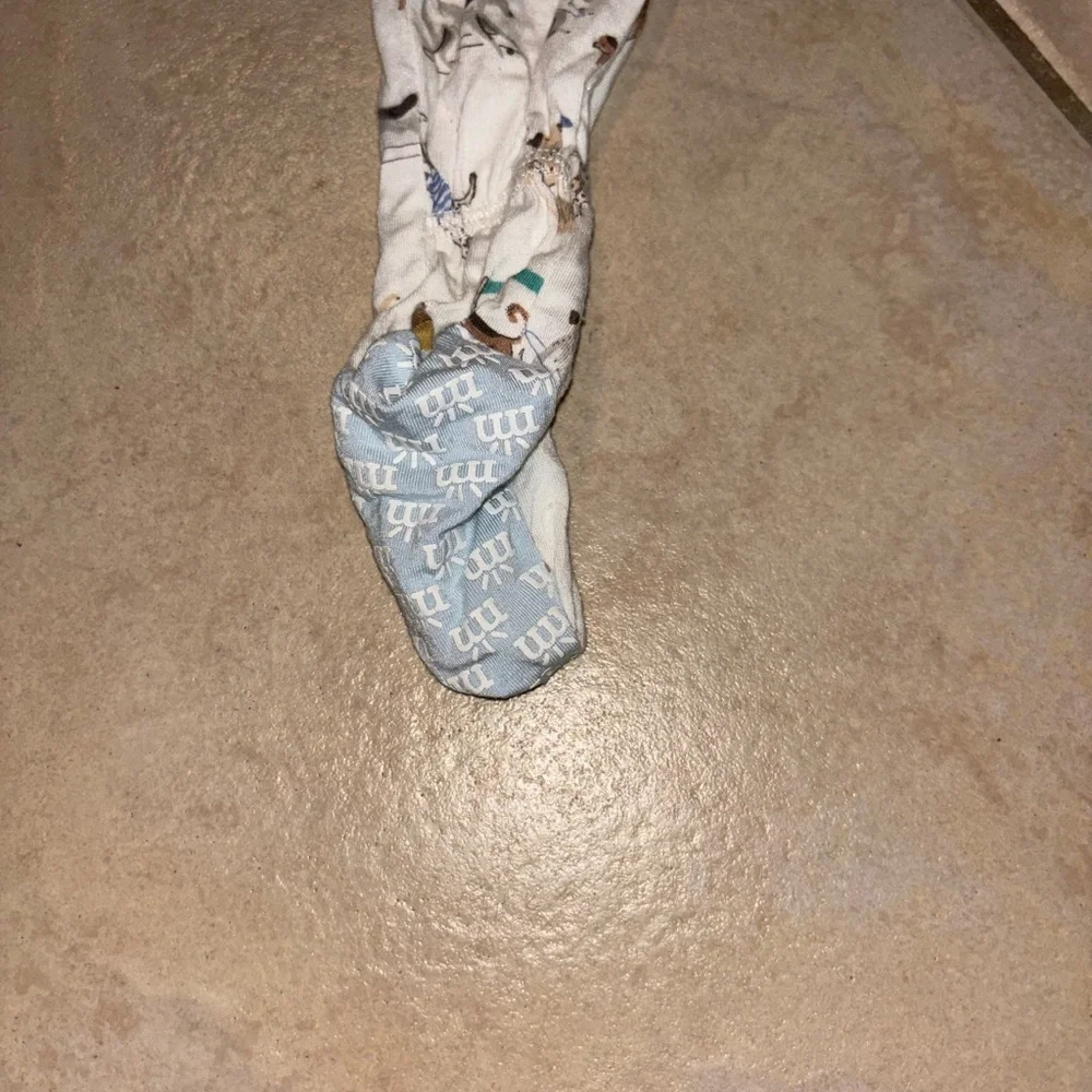 Like New Magnetic Me White Animal Print Footie - Picture 10 of 11